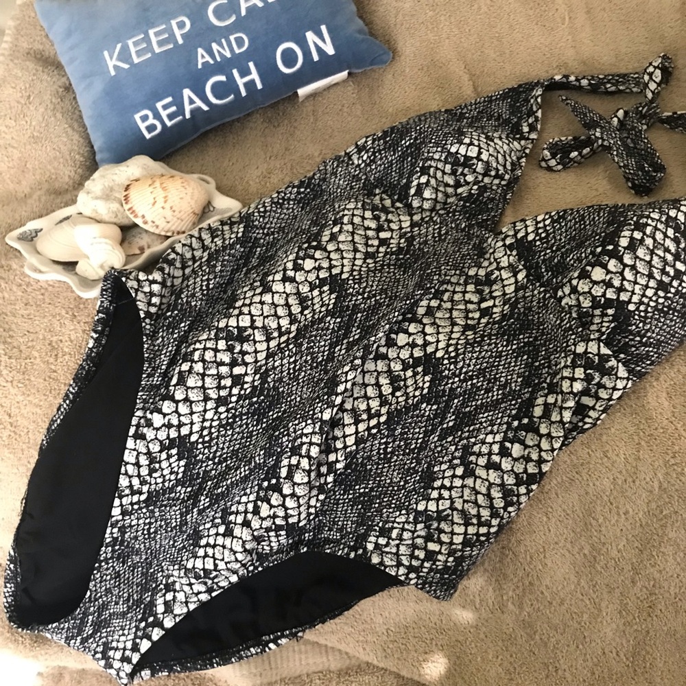 One-piece swimsuit